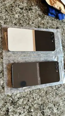 Z flip 5 512gb unlocked each