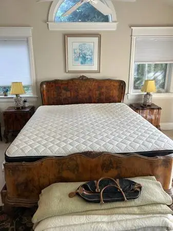 1920’s walnut root bed set