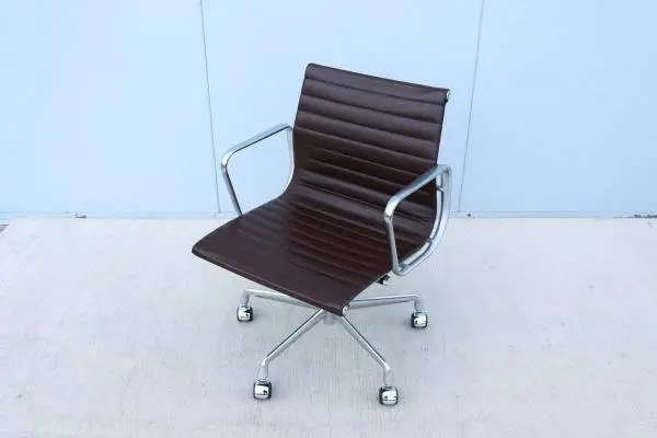 Herman Miller Eames Aluminum Group Management Chair Espresso Leather