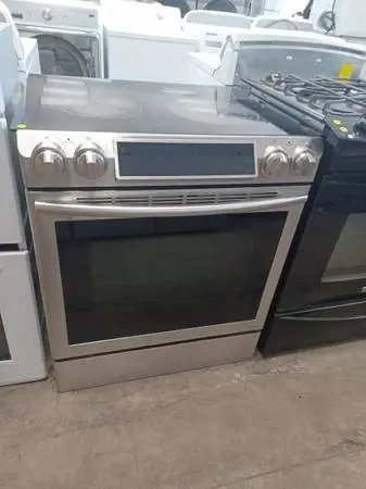 SAMSUNG  slide in electric Stove