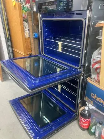 Double oven,2026 30”black SS,220v,like new,digetal,smart,help deliver.