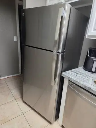 Freezer refrigerator • Stainless steel finish