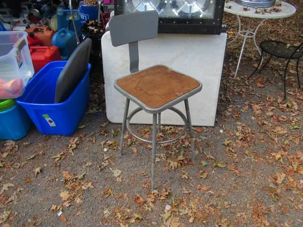VINTAGE INDUSTRIAL STOOL w BACK