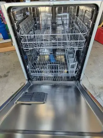 Dish Washer Frigidaire Stainless Steel inside & out