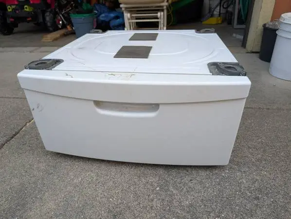 White Washer or Dryer Pedestal Stand - Best Offer