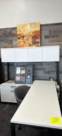 PF ENCORE COLLECTION: MODERN L-SHAPE DESK