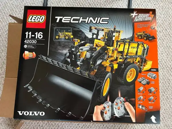 Lego Volvo L350 Wheel Loader 42030