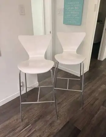 Modern White Bar Stool Chairs