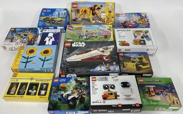 Legos wanted sets or loose. Immediate cash payment