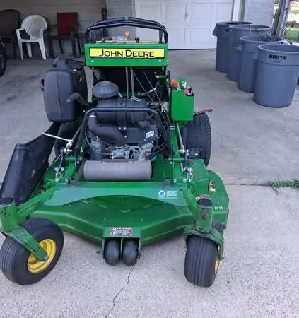 2023 john deere 648r Stand On