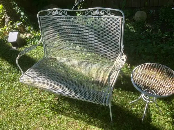 Garden Bench & Side Table ( small )
