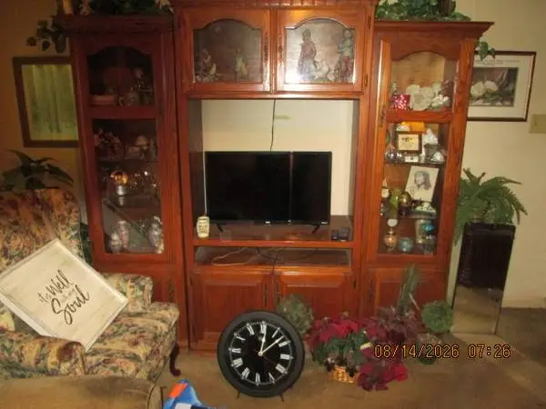 oak intertainment cabinet,BEAUTIFUL