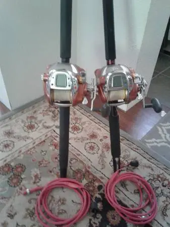 2 Daiwa Electric Reels