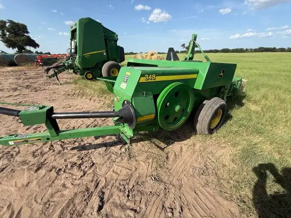348 John Deer Baler For Sale
