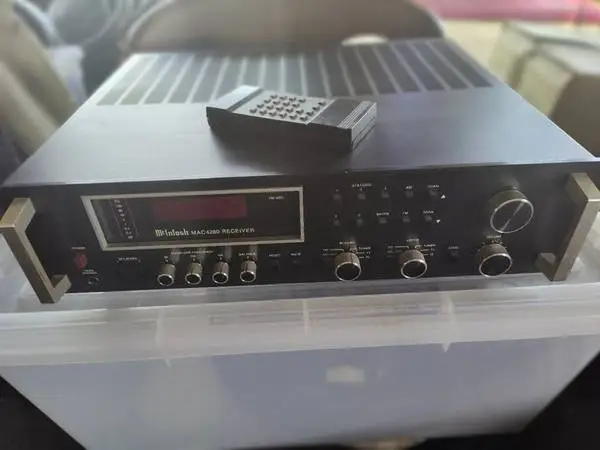 McIntosh MAC 4280 Receiver (with remote)