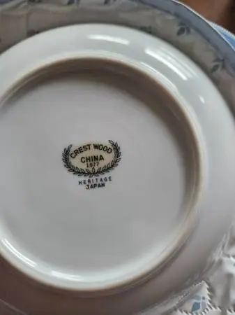 China service for 8