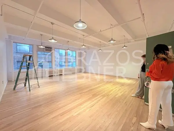 Office Loft, Rooftop Access, Creative Building