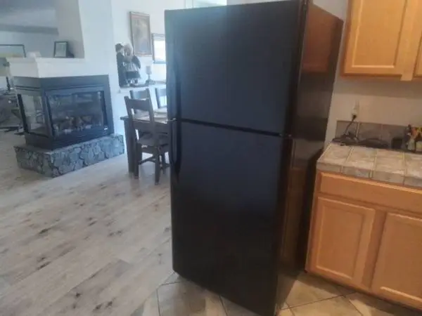 Kenmore Refrigerator - Black