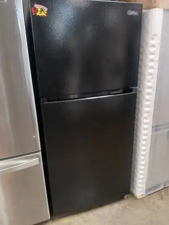 New midea black top freezer refrigerator
