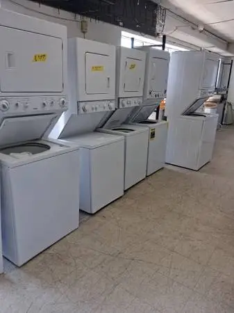 Stacked Washer Dryer Set W/Warranty