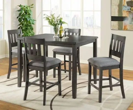 Beautiful 4-piece pub table set