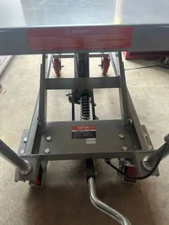 VEVOR TF23 Hydraulic Lift Table Cart, 500lbs Capacity 8.5″ Lifting He