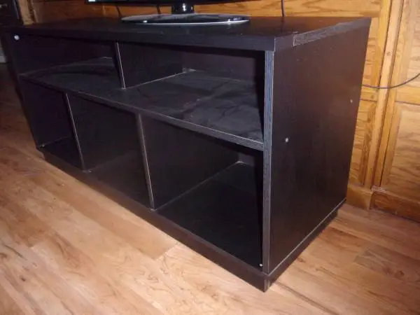 Table size 48x16x22