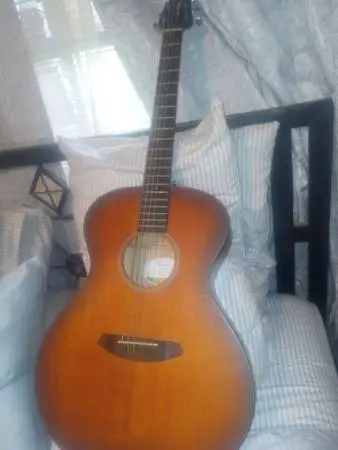 Vintage breed love discovery concert guitar