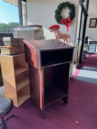 Mobile Lectern Podium