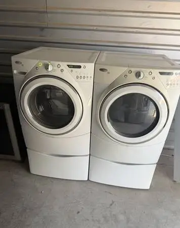 Whirlpool Washer And Electric Dryer With Pedestals