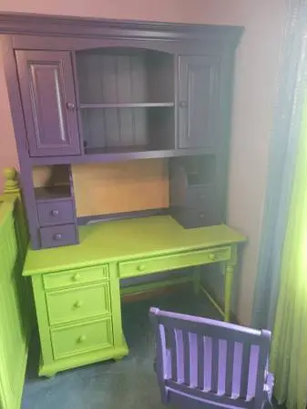 Cool Kids/Teen Bedroom Set..