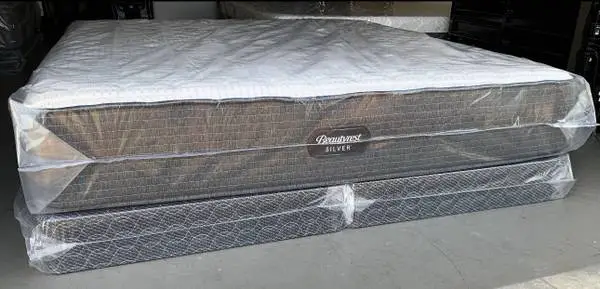 NEW king size Beautyrest Silver