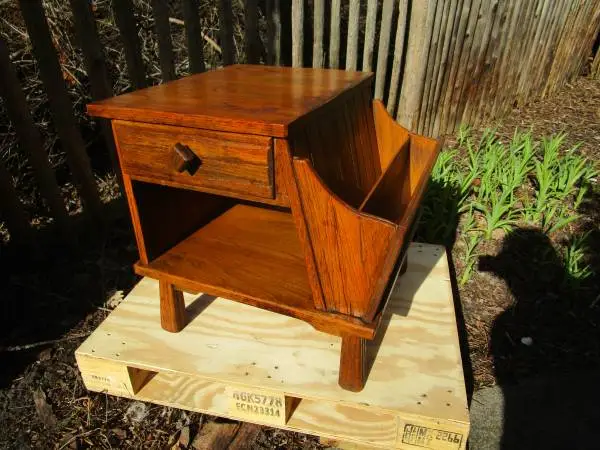 Ranch Oak Side Table / Magazine Stand