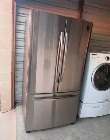 Samsung Stainless Steel Refrigerator And Freezer