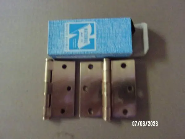 25 Sets of Dull Bronze Door Hinges