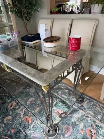 Beautiful high end glass top dining table 6 chairs