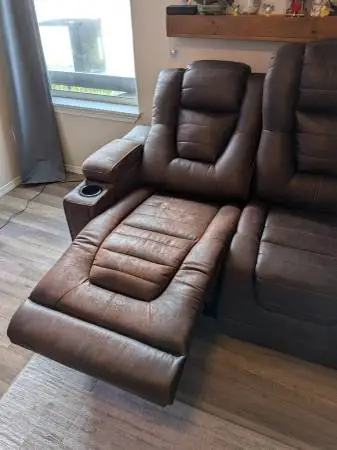 Very nive leather couch