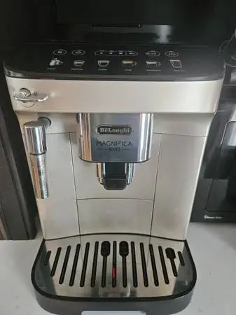 Delonghi Magnifica Evo Coffee Maker