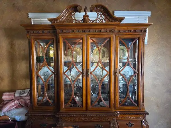 4 door china cabinet, coffee table