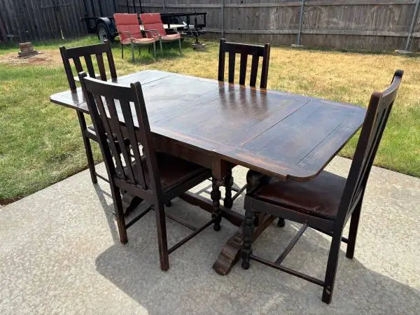 Antique Solid Oak Square Drawleaf Table with 4 Antique Side Chairs