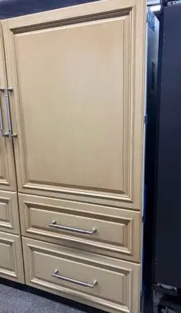 SUBZERO REFRIGERATOR RIGHT HINGE PANEL-READY