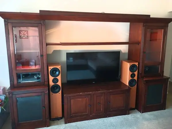 Tv stand
