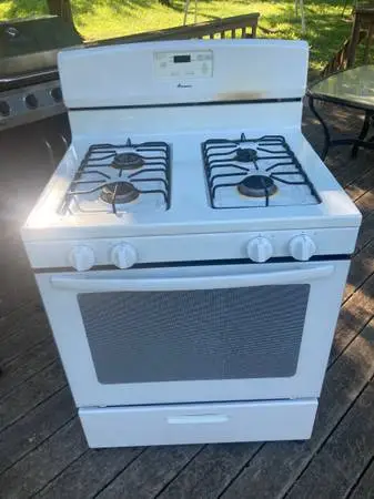 Amana gas/propane stove range