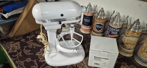 KITCHENAID MIXER LQQK!!!!!!