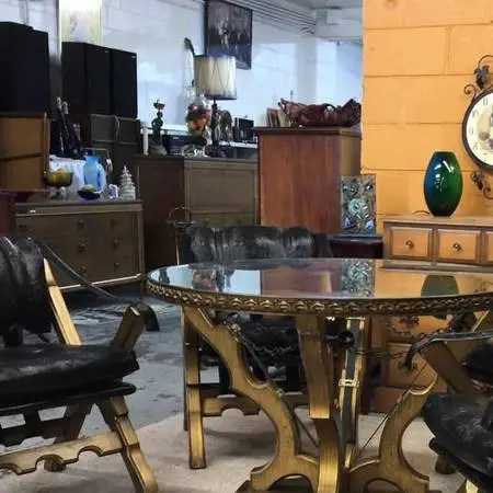 Spanish Revival 5-Piece Dining Set