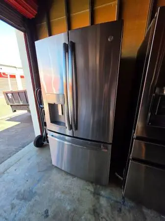 Counter depth ge stainless steel French door refrigerator