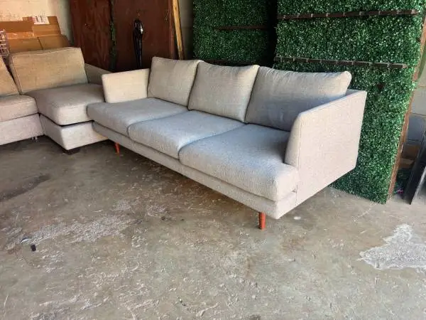 Grey USED sofacompany couch 🛋️ Pick up ONLY RALEIGH 27603-NO Delivery