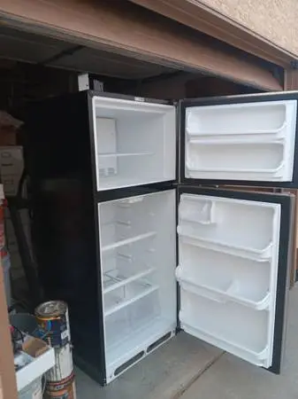 refridgerator