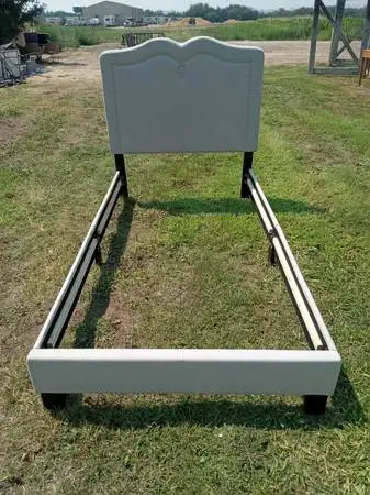 Furinno Davina twin bed frame