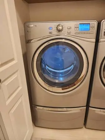 Whirlpool Gas Dryer with pedestal WHD97HEXL0 for sale